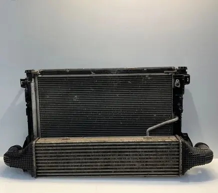Mercedes-Benz E C207 W207 Radiator set A2045003603 2045003603 A2045000654