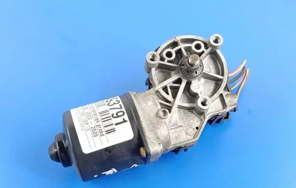 Fiat Idea Front wiper linkage and motor
