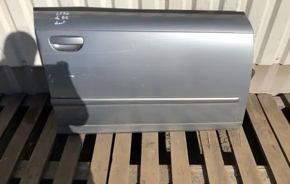 Audi A4 S4 B7 8E 8H Front door