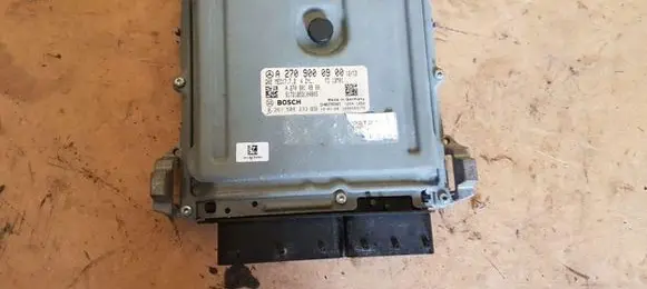 Mercedes-Benz B W246 W242 Engine control unit/module ECU A2709000900 0261S08233