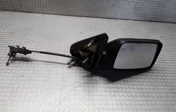 Volkswagen Vento Manual wing mirror 
