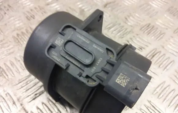 Mercedes-Benz A W176 Mass air flow meter a2053402300