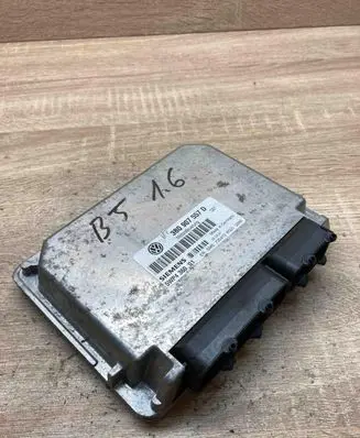 Volkswagen PASSAT B5 Engine control unit/module ECU 3B0907557D 5WP436001