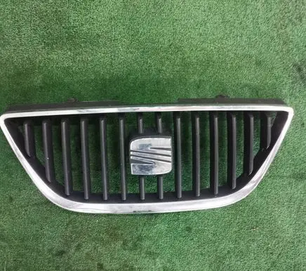 Seat Ibiza IV (6J,6P) Front grill 6J0853651