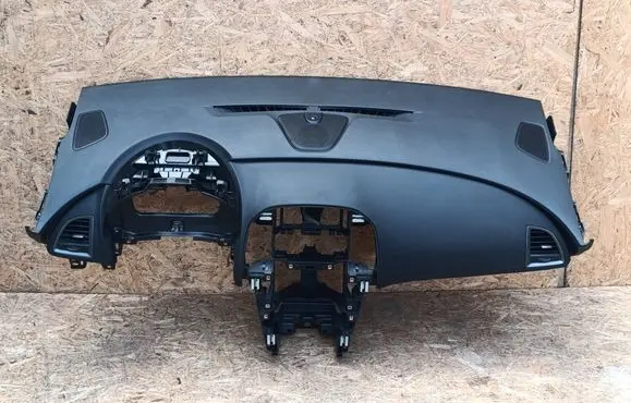 Opel Astra J Dashboard 13314406 1731616 498951029