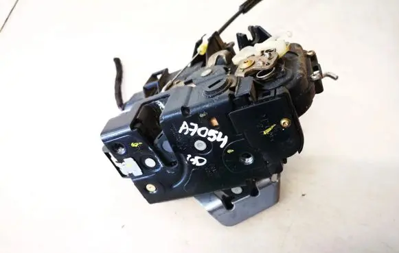 Audi A6 S6 C5 4B Rear door lock 4b0839016b