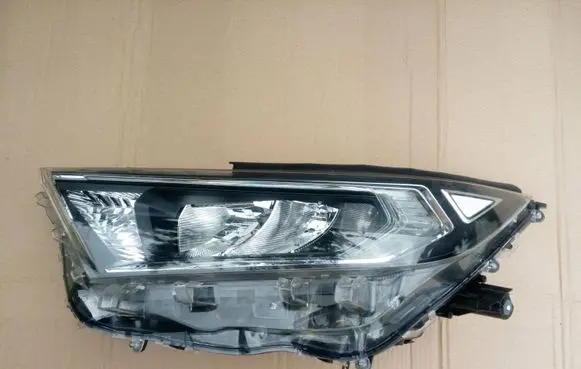 Toyota RAV 4 (XA50) Headlight/headlamp