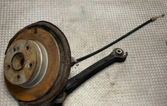 Mercedes-Benz C W204 Rear wheel hub A2043521488 A2044200985