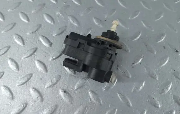 Renault Scenic III - Grand scenic III Headlight level adjustment motor 8200402521