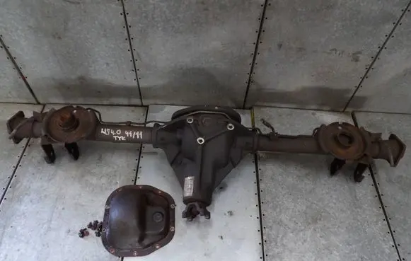 Jeep Grand Cherokee (WJ) Rear differential 