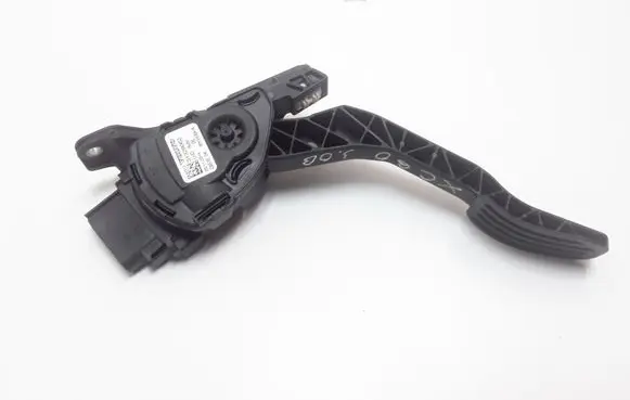 Volvo XC60 Accelerator throttle pedal 31329062