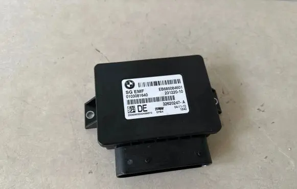 BMW 5 F10 F11 Hand brake control module 6850846