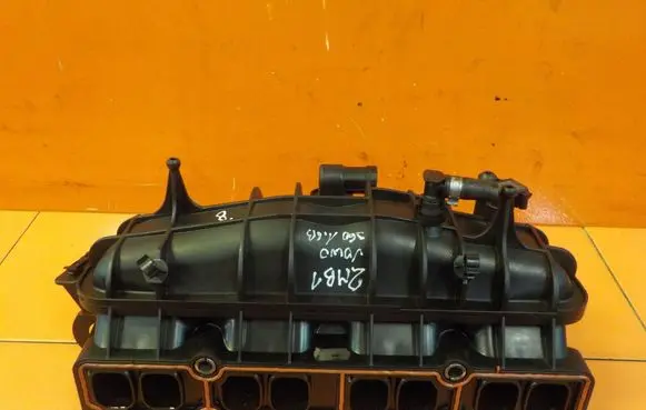 Volvo S60 Intake manifold BM5G9424DA SSACY