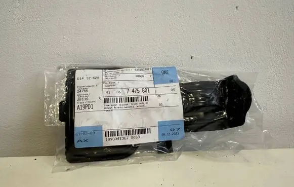 BMW X3 G01 Fender mounting bracket 7475801
