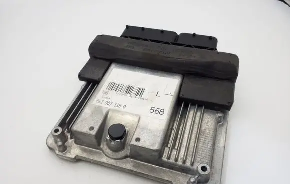Audi A4 S4 B8 8K Engine control unit/module ECU 8K2907115D 0261201904