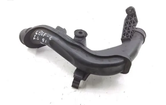 Volkswagen Golf VI Intercooler hose/pipe 5N0145770A