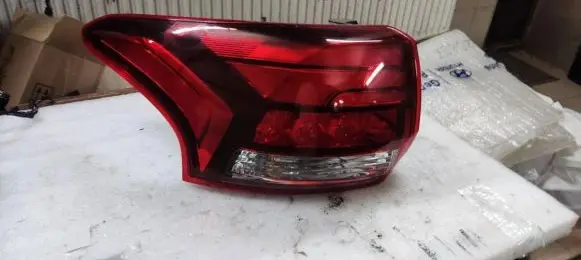 Mitsubishi Outlander Rear/tail lights