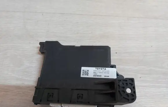 Toyota Verso Air suspension valve block 