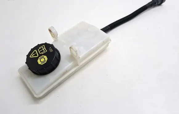 Ford C-MAX II Brake fluid reservoir EV612K478DA