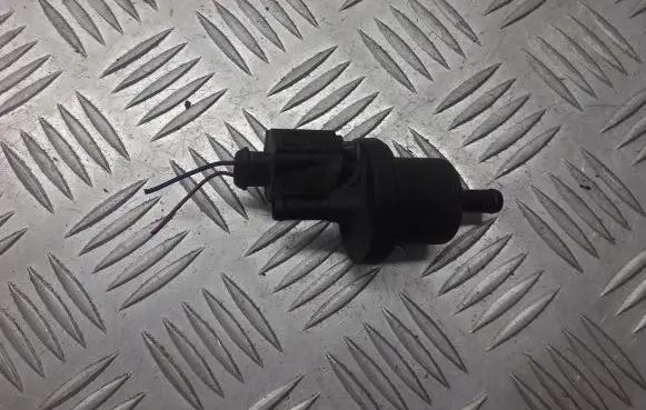 Volkswagen Fox Vacuum valve 0280142345