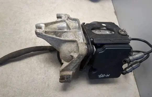 Renault Zoe ABS Pump 0265240042