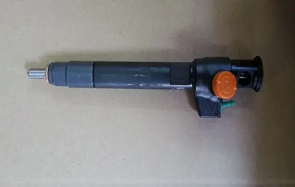 Fuel injector