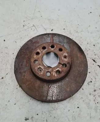 Volkswagen Golf V Front brake disc