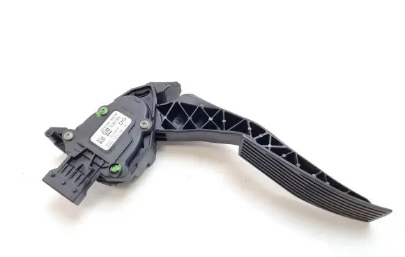 Opel Insignia A Accelerator throttle pedal 13237352 6PV009765