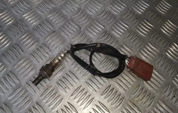 Volkswagen PASSAT B5 Lambda probe sensor 06B906265A