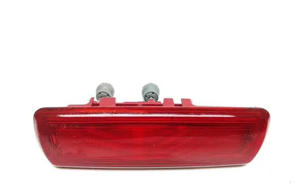 Third/center stoplight
