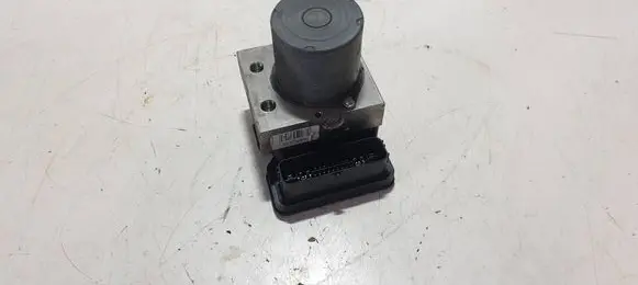 Volvo XC40 ABS Pump 32281472 T2012225002048 P32281472