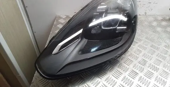 Porsche Cayenne (9Y0 9Y3) Headlight/headlamp 7P5941035F