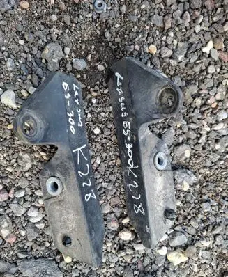 Lexus ES 250 - 300 - 330 Other body part 7586233080 7586133080
