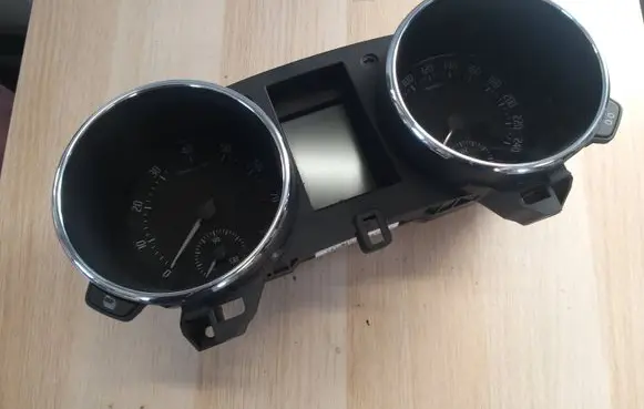 Skoda Yeti (5L) Speedometer (instrument cluster) 5L0920840J