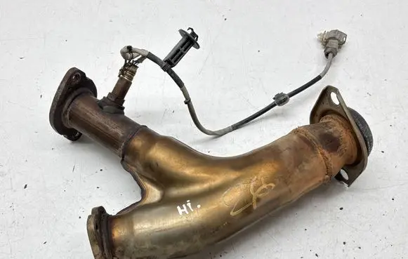 Toyota Highlander XU50 Muffler pipe connector clamp 