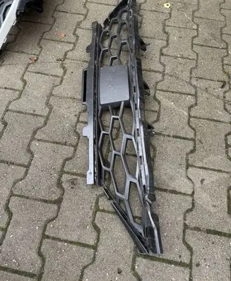 KIA Sportage Front bumper lower grill 86531R2CB0
