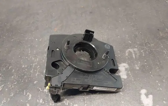 Volkswagen Golf IV Airbag slip ring squib (SRS ring) 1J0959654AP