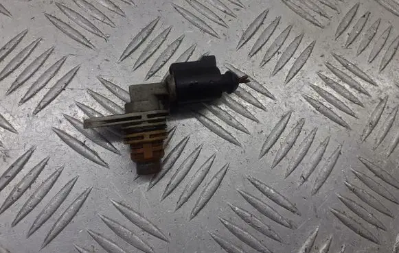 Skoda Fabia Mk1 (6Y) Camshaft vanos timing valve 030907601D