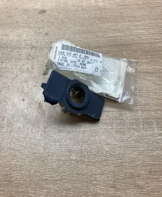 Skoda Octavia Mk3 (5E) Front parking sensor holder (PDC) 5E0919487B