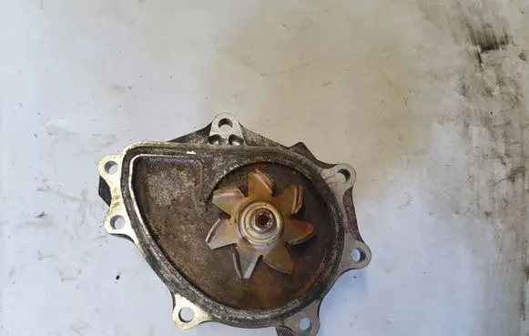 Toyota Corolla Verso E121 Water pump NOCODE