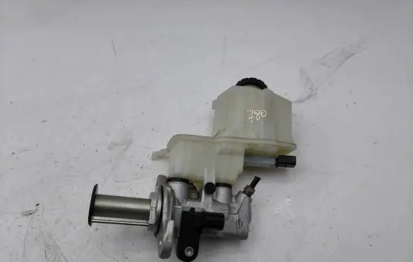 Audi Q2 - Master brake cylinder 502611301g
