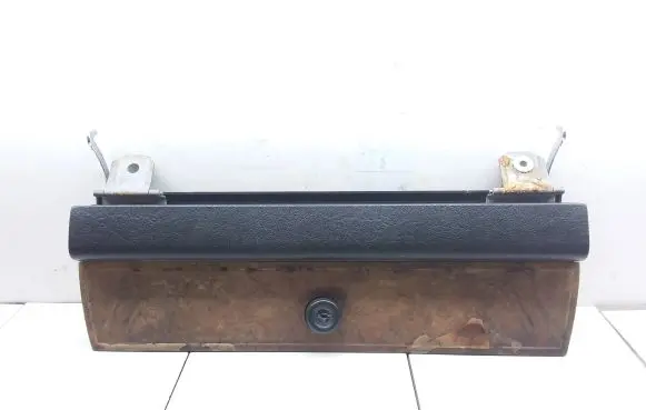 Jaguar XJ X40 Glove box lid/cover CBC2982