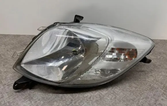 Toyota Yaris Headlight/headlamp 811100D120 89900736 17502A011
