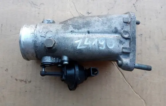 Audi A6 S6 C5 4B Throttle valve 4B0145950