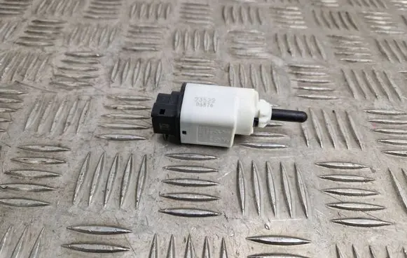 Peugeot 208 Brake pedal sensor switch 9813503180