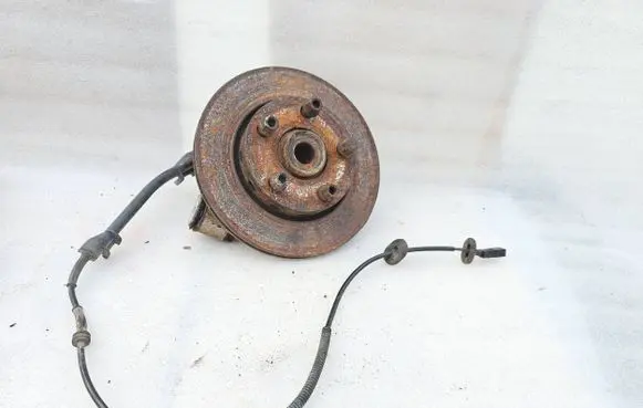 Volkswagen PASSAT B5.5 Rear wheel hub spindle/knuckle 8E0436