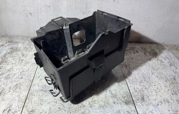 Ford Focus C-MAX Battery box tray 3M5110723