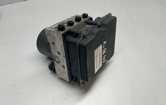 Audi A4 S4 B7 8E 8H ABS Pump 8E0910517D 8E0614517AK