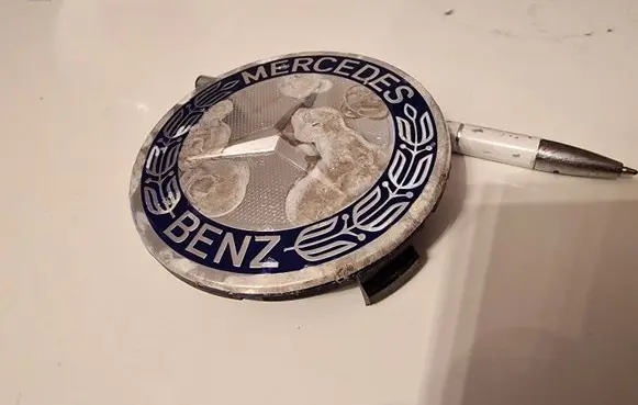 Mercedes-Benz C W203 Original wheel cap A1714000025