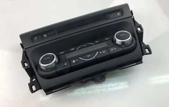 Mazda 3 II Climate control unit VPGALH18C612BF
